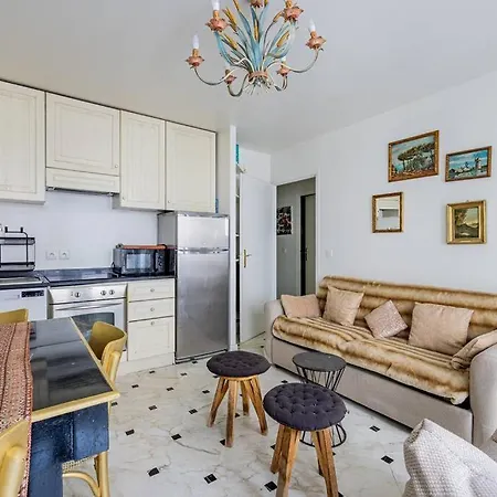 Apartment Grand Et Central, 8e Pres Elysee