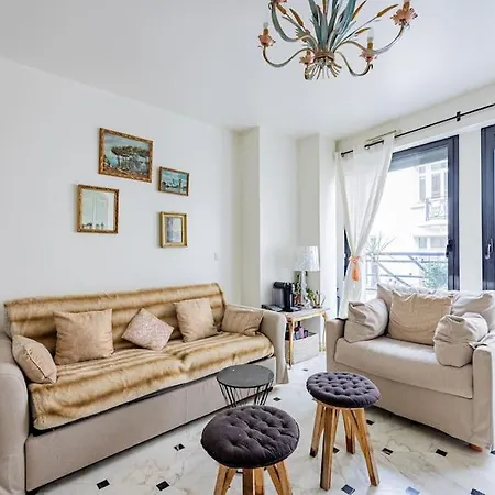 Grand Et Central, 8e Pres Elysee Paris